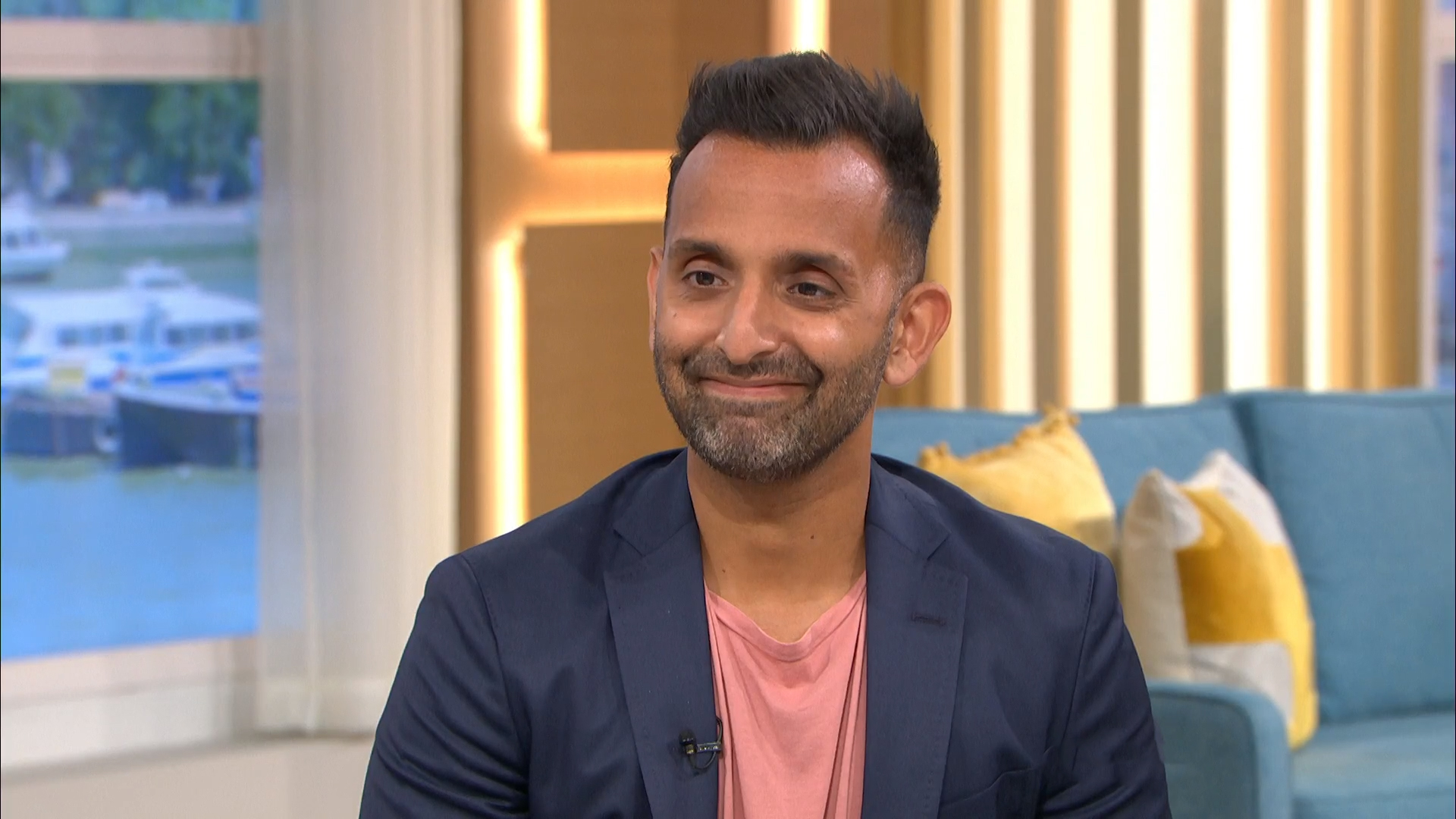 Dr Amir Khan